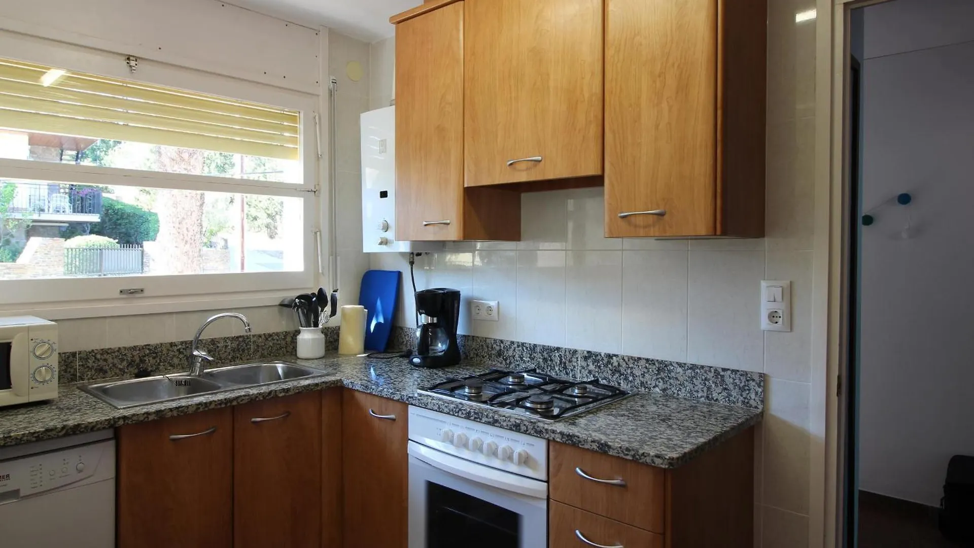 Σπίτι διακοπών Casa Con Jardin A 100M De La Playa De La Farella, Wifi Y Garaje Privado - Es-228-175 Βίλα Llança